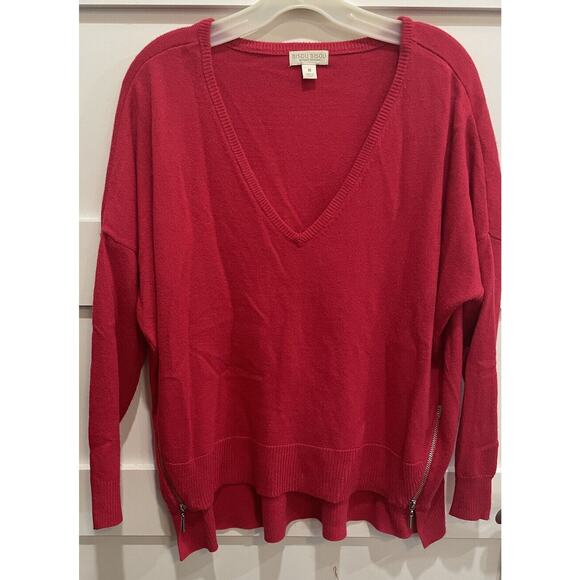 Bisou Bisou Sweaters - Bisou Bisou Women's Size M , Dark Pink V Neck Zipper Accent Hi Low Hem Sweated